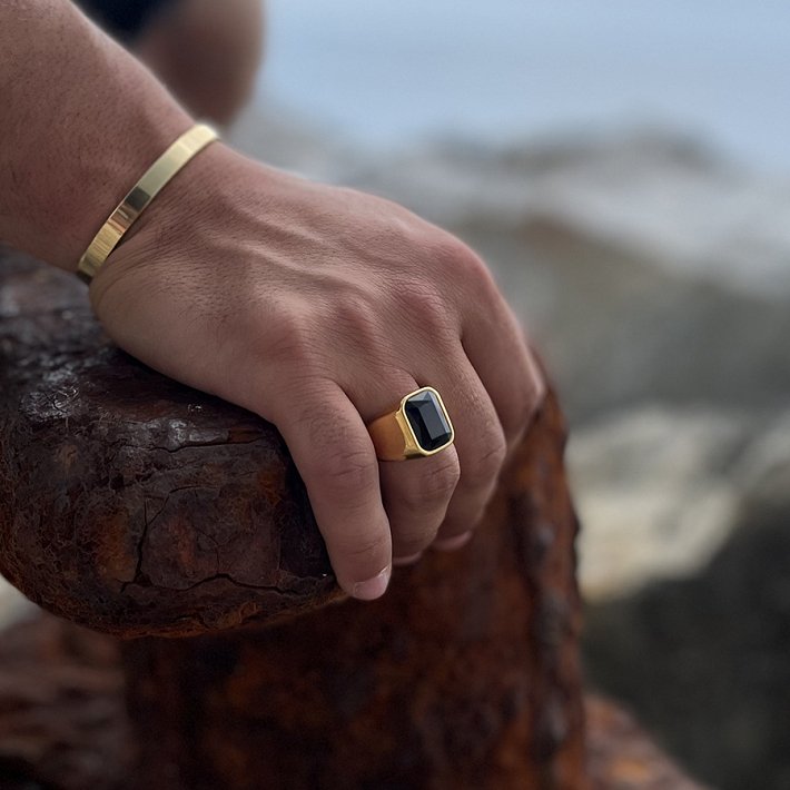 Δαχτυλίδι από ανοξείδωτο ατσάλι, ανδρικό επιχρυσωμένο με μαύρη πέτρα