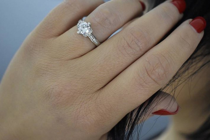 Oxzen δαχτυλίδι ασημένιο μονόπετρο με πέτρα ζιργκόν