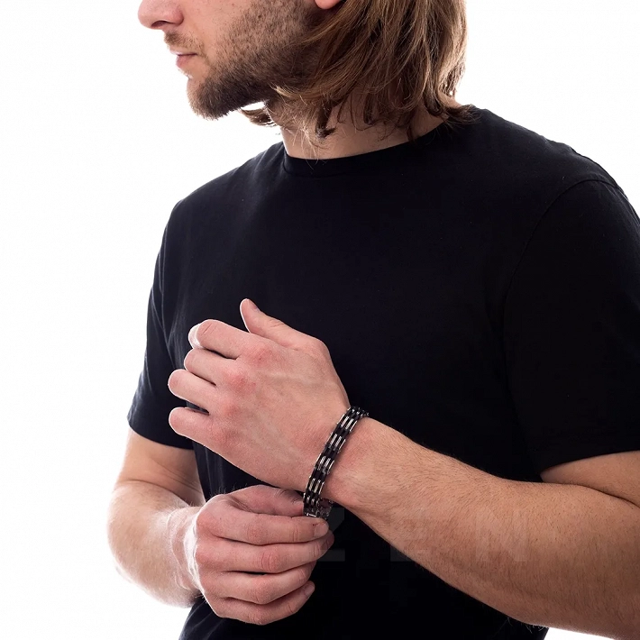 Χειροπέδα ανδρική ατσάλι σε ασημί με μαύρο