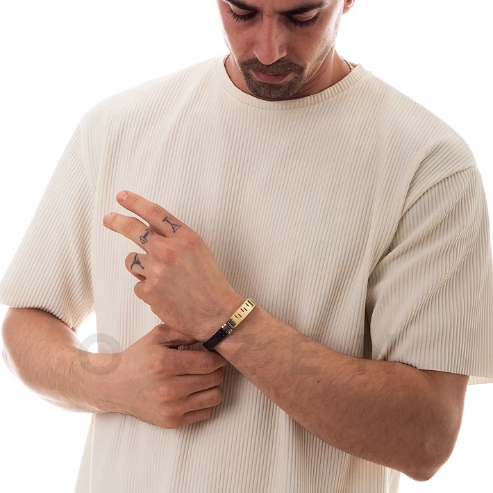 Βραχιόλι ατσάλινο με δέρμα PU ταυτότητα επιχρυσωμένη με μαίανδρο