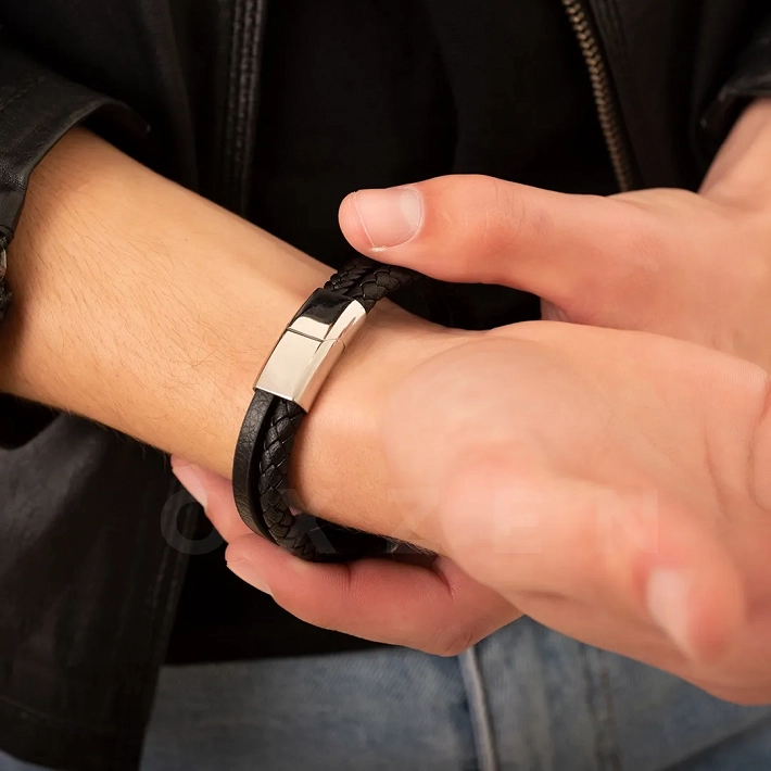 Βραχιόλι ανδρικό ατσάλινο με τριπλό δέρμα και κυλινδρική ταυτότητα