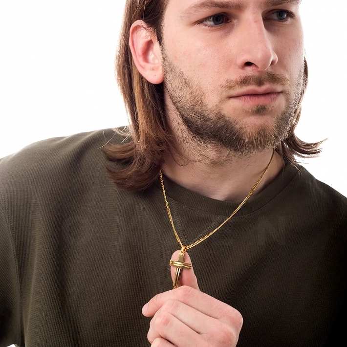 Κολιέ σταυρός ατσάλι ανδρικός σε χρυσό