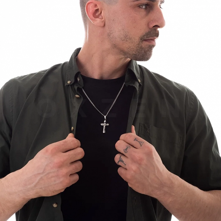 Κολιέ σταυρός ατσάλι με αλυσίδα