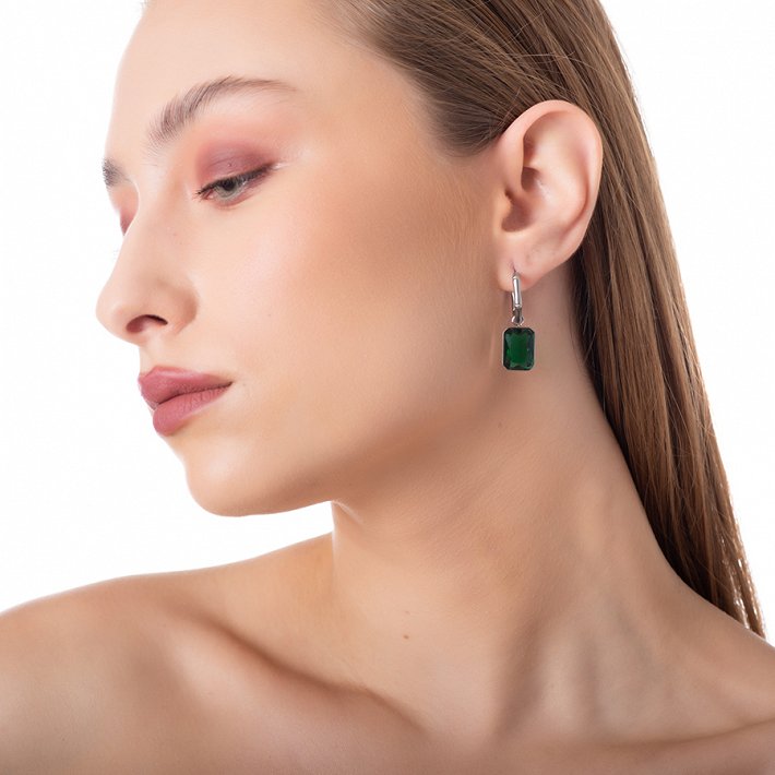 Σκουλαρίκια κρίκοι ατσάλινοι με πράσινη πέτρα ζιργκόν