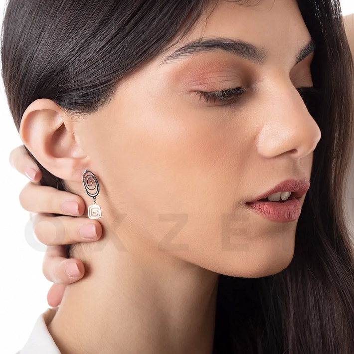 Σκουλαρίκια κρεμαστά από ανοξείδωτο ατσάλι οβάλ με μαίανδρο