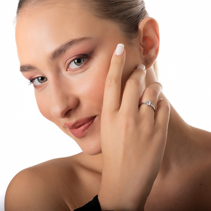 Δαχτυλίδι ατσάλινο μονόπετρο με πέτρα ζιργκόν