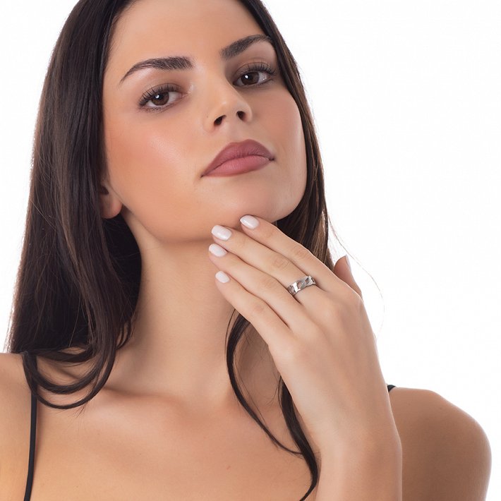 Δαχτυλίδι ατσάλι σε ασημί αλυσίδα