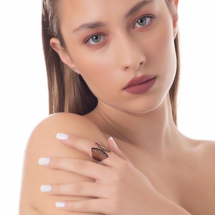 Δαχτυλίδι ατσάλινο φαρδύ, με μαύρα κρύσταλλα CZ