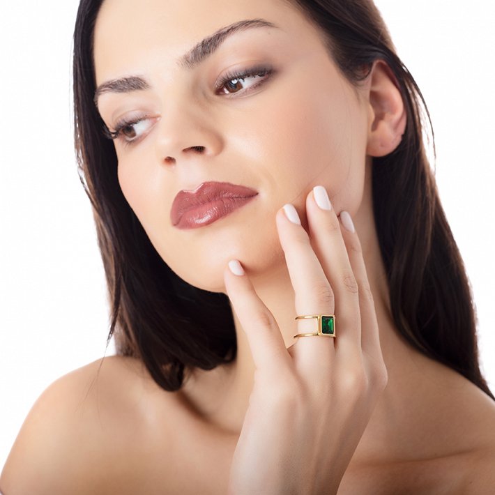 Δαχτυλίδι από ανοξείδωτο ατσάλι, με πράσινη πέτρα ζιργκόν