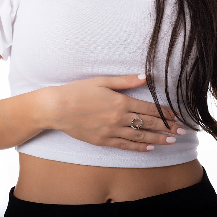 Δαχτυλίδι από ανοξείδωτο ατσάλι στρογγυλό με λευκό ζιργκόν