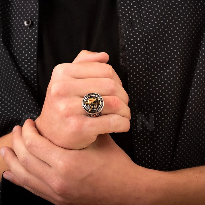 Δαχτυλίδι ανδρικό από ανοξείδωτο ατσάλι σταυροφόρος