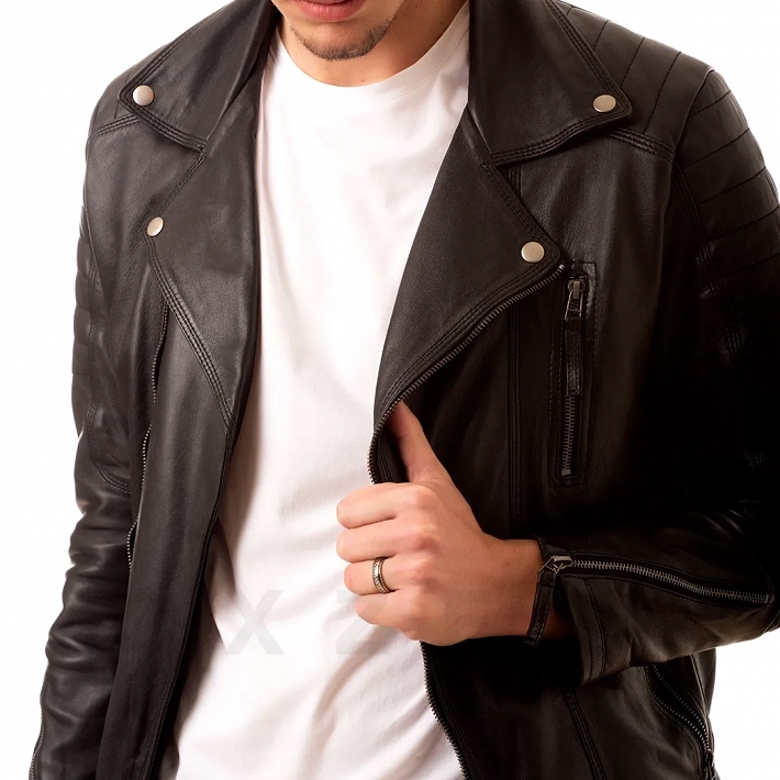 Δαχτυλίδι βέρα ανδρική από ανοξείδωτο ατσάλι με σκάλισμα