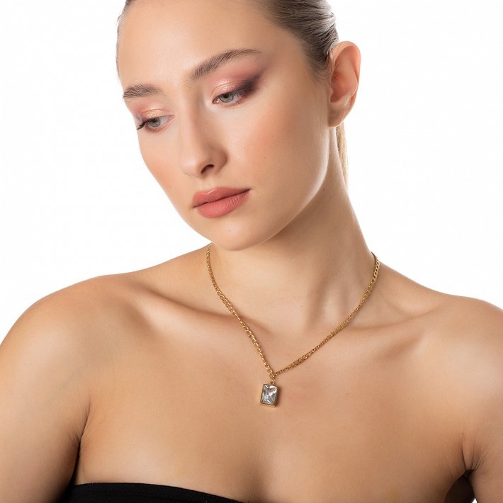 Κολιέ ατσάλινο  με καρέ λευκή πέτρα ζιργκόν