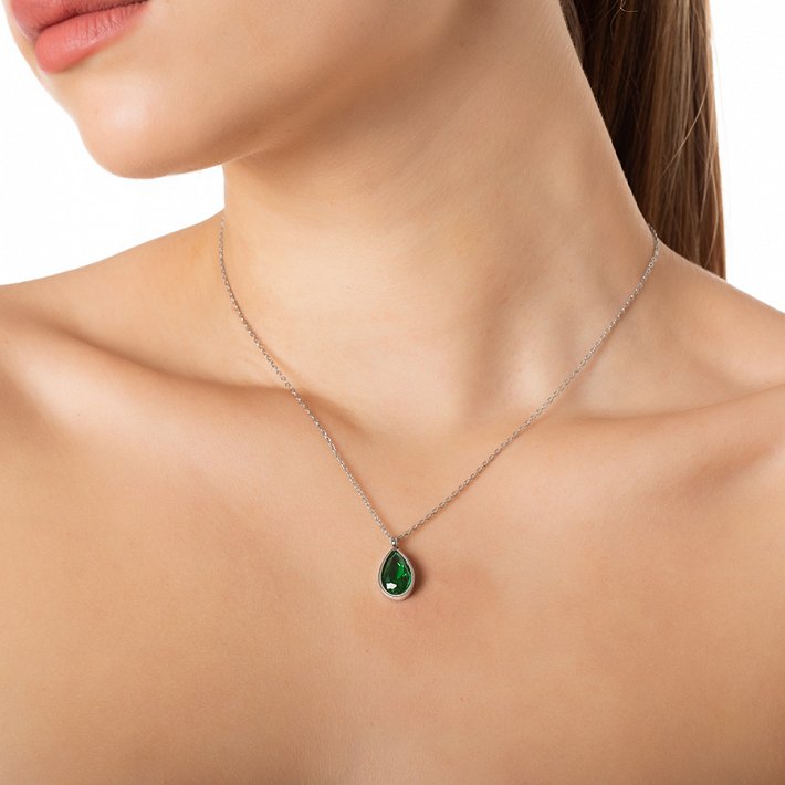 Κολιέ από ανοξείδωτο ατσάλι δάκρυ με πράσινο ζιργκόν