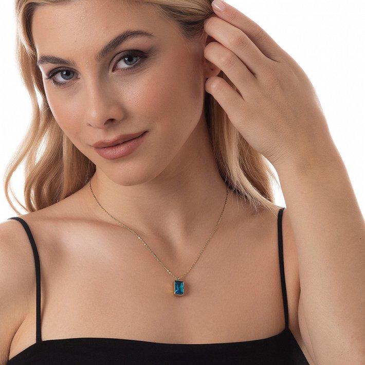 Κολιέ από ανοξείδωτο ατσάλι με γαλάζιο κρύσταλλο