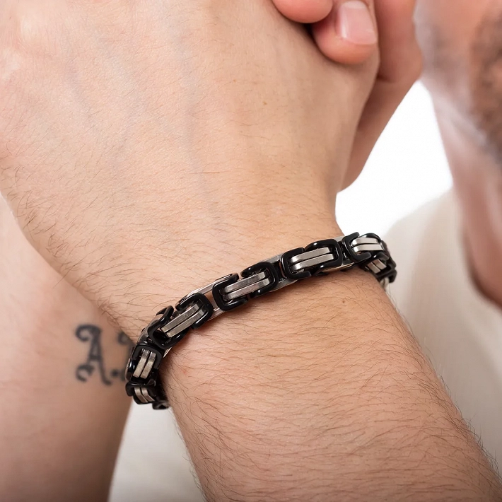 Χειροπέδα ανδρική ατσάλι σε ασημί με μαύρο