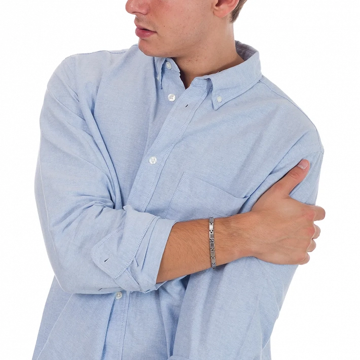 Βραχιόλι ανδρικό από ανοξείδωτο ατσάλι σε ασημί με μικρά κομμάτια