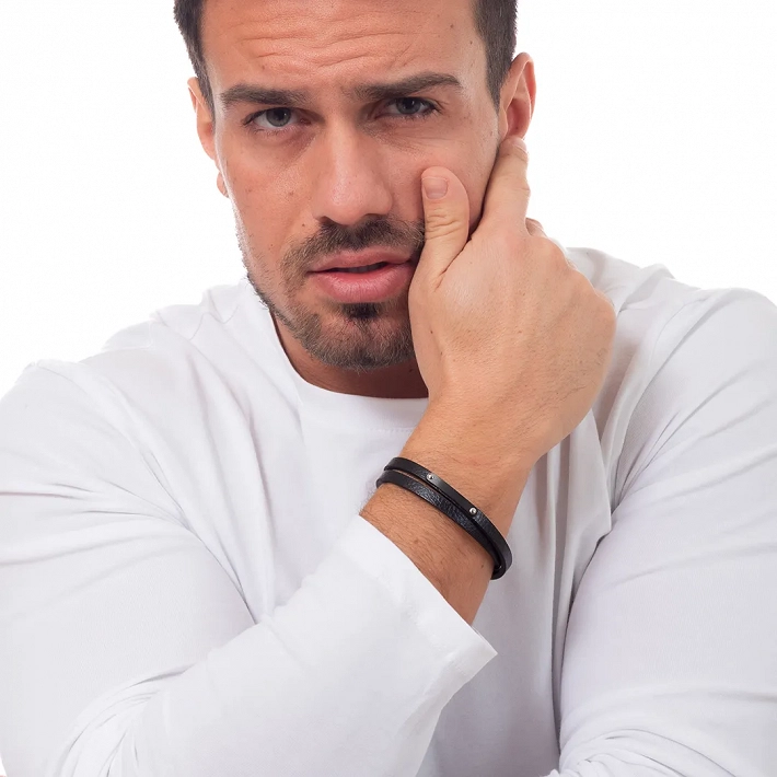 Oxzen ανδρικό βραχιόλι ατσάλινο με δέρμα