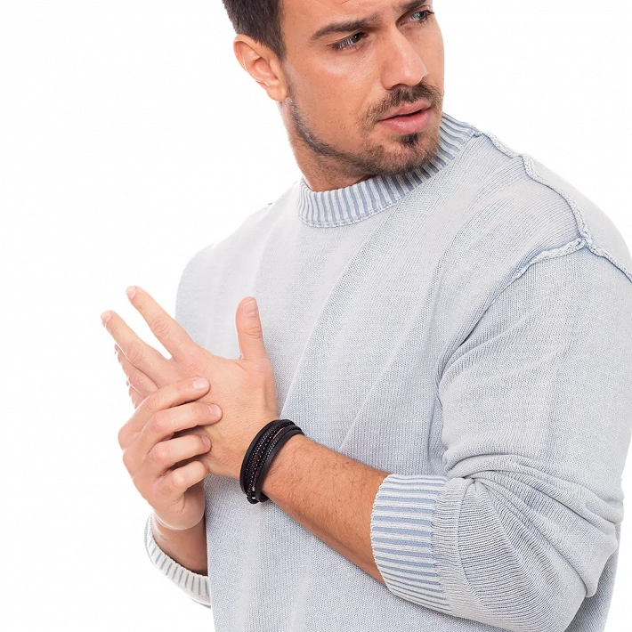 Oxzen ανδρικό βραχιόλι από ανοξείδωτο ατσάλι με μαύρο δέρμα