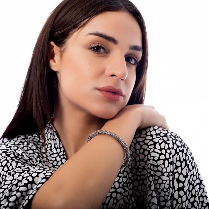 Βραχιόλι γυναικείο από ανοξείδωτο ατσάλι χειροπέδα σπείρα με ματ φινίρισμα