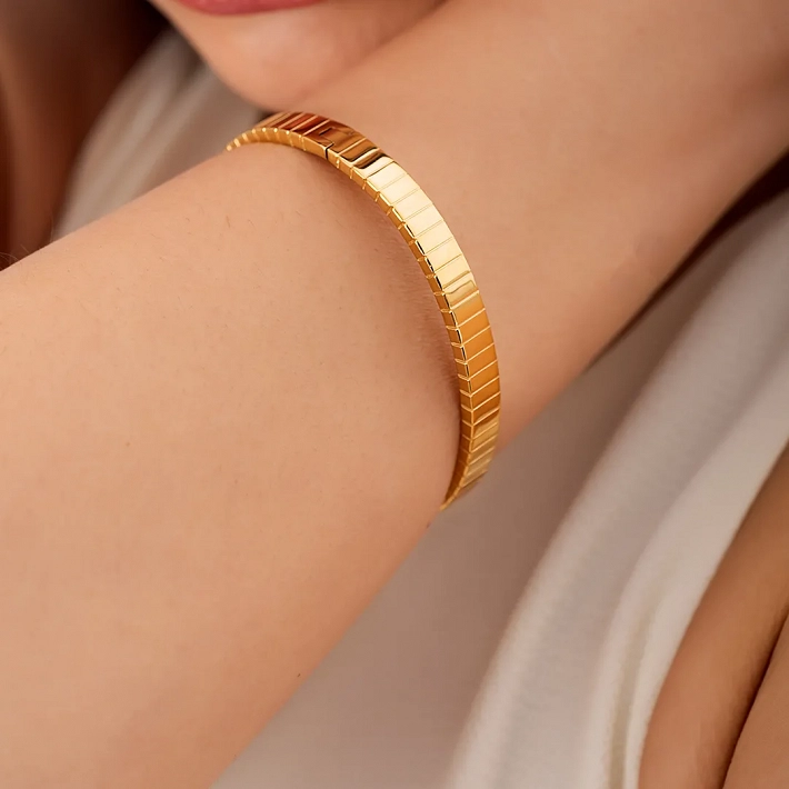 Βραχιόλι γυναικείο από ανοξείδωτο ατσάλι χειροπέδα με κούμπωμα