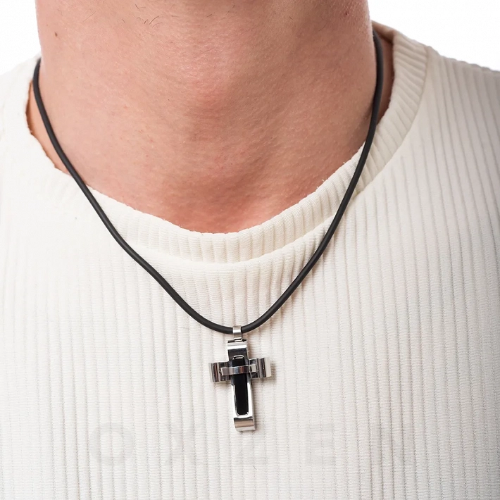 Κολιέ σταυρός ατσάλι ασημί με μαύρο με καουτσούκ και κούμπωμα ασφαλείας