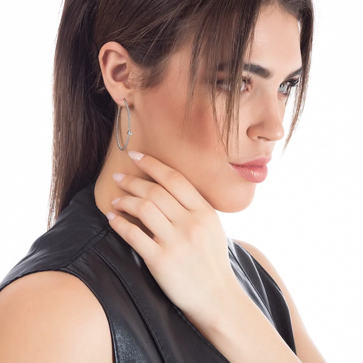 Σκουλαρίκια κρίκοι ατσάλινοι μεγάλοι 45mm με λευκό ζιργκόν