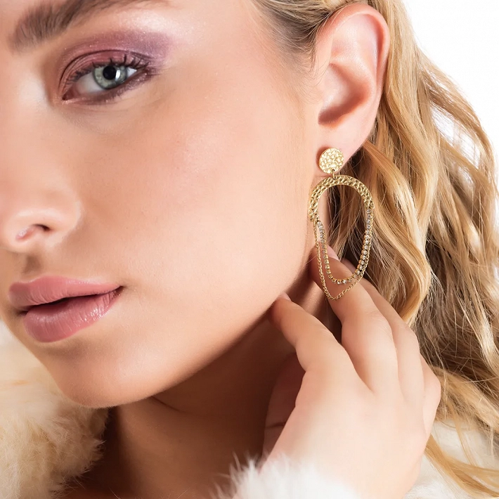 Σκουλαρίκια κρεμαστά ατσάλινα σφυρήλατα με λευκά ζιργκόν