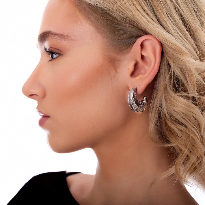 Oxzen σκουλαρίκια κρίκοι ατσάλινοι χειροποίητοι με σκάλισμα