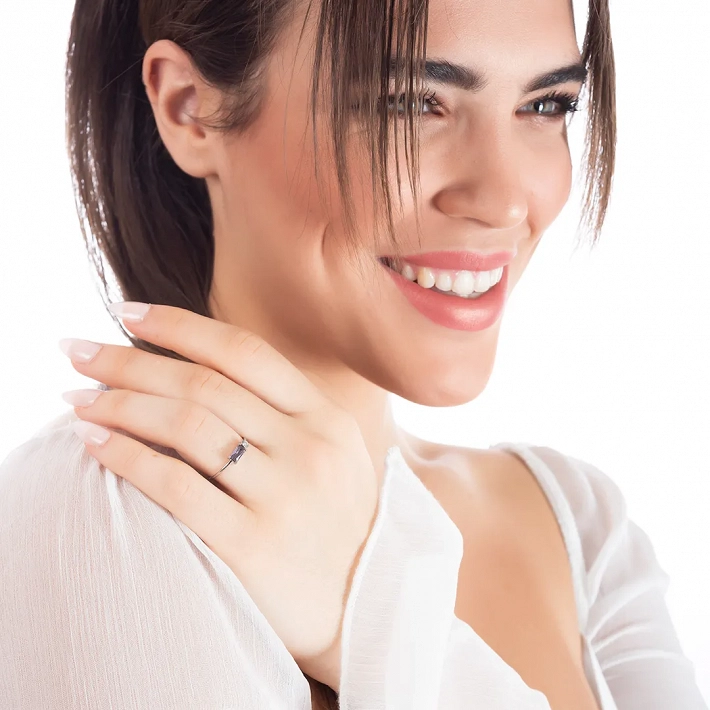 Δαχτυλίδι ατσάλινο με μωβ και λευκό ζιργκόν