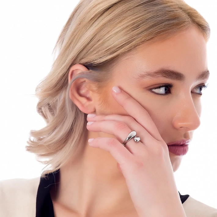 Oxzen γυναικείο δαχτυλίδι από ανοξείδωτο ατσάλι Sculptured Drops