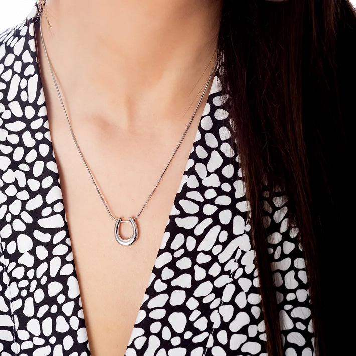 Κολιέ ατσάλινο πέταλο