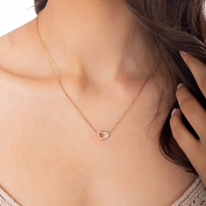 Κολιέ γυναικείο από ανοξείδωτο ατσάλι καρδούλα με λευκά ζιργκόν