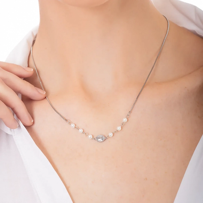 Κολιέ γυναικείο από ανοξείδωτο ατσάλι με πέρλες και λευκό ζιργκόν