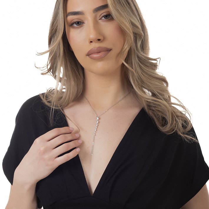 Oxzen γυναικείο ατσάλινο κολιέ με λευκά κρύσταλλα