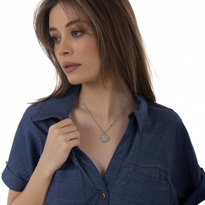 Oxzen ατσάλινο κολιέ με τον ήλιο της βεργίνας