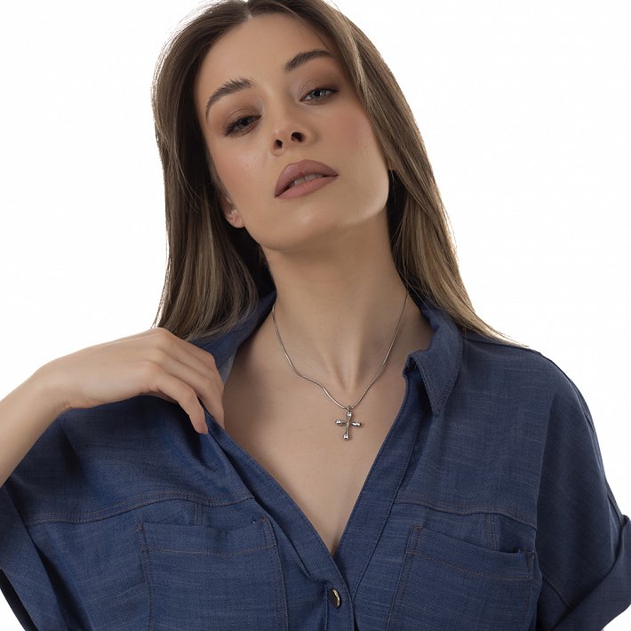 Oxzen ατσάλινο κολιέ σταυρός με ζιργκόν