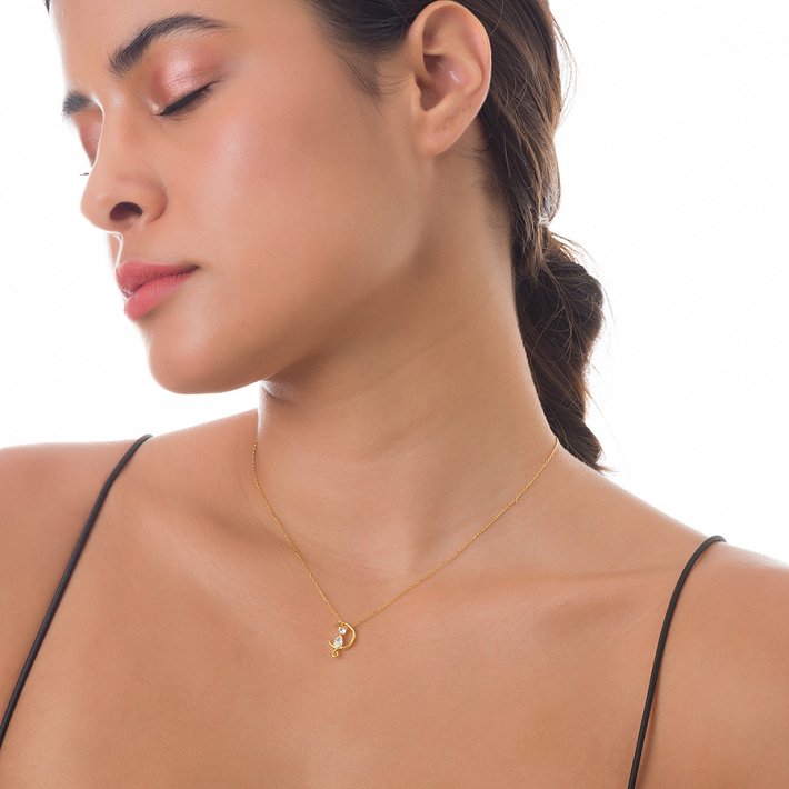 Oxzen κολιέ ασημένιο γατούλα με λευκά ζιργκόν