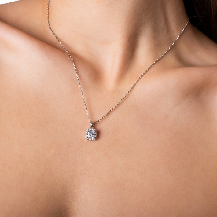 Oxzen κολιέ ασημένιο τετράγωνο μονόπετρο με λευκά ζιργκόν