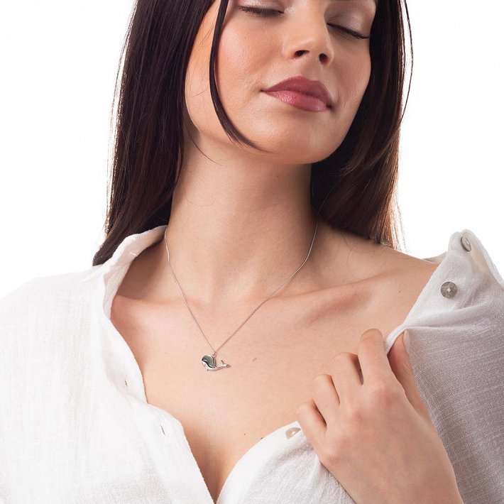 Oxzen κολιέ από ασήμι επιπλατινωμένο φάλαινα με ορυκτή πέτρα