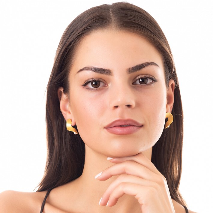 Oxzen σκουλαρίκια κρεμαστά ασημένια σε χρυσό χειροποίητα με φυσικό μαργαριτάρι ακατέργαστο