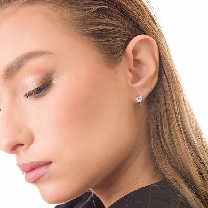 Oxzen σκουλαρίκια κρικάκια μικρά ασημένια με λευκό ζιργκόν