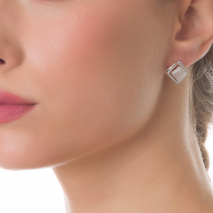 Oxzen σκουλαρίκια καρφωτά ασημένια τετράγωνα με οπάλιο και λευκά ζιργκόν
