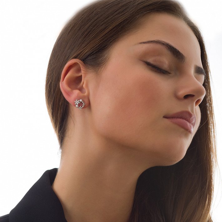 Oxzen σκουλαρίκια καρφωτά ασημένια στεφανάκι με πέρλες και πέτρες ζιργκόν