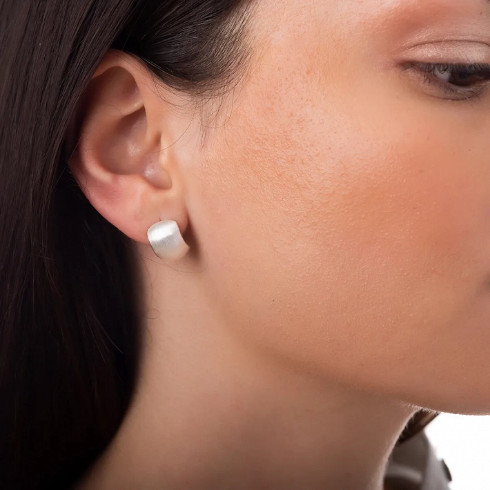 Oxzen ασημένιο σκουλαρίκι κρίκος φαρδύς σαγρέ