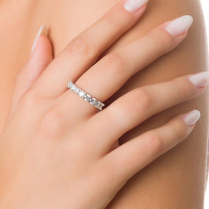 Oxzen δαχτυλίδι ασημένιο ολόβερο με μεσαία ζιργκόν