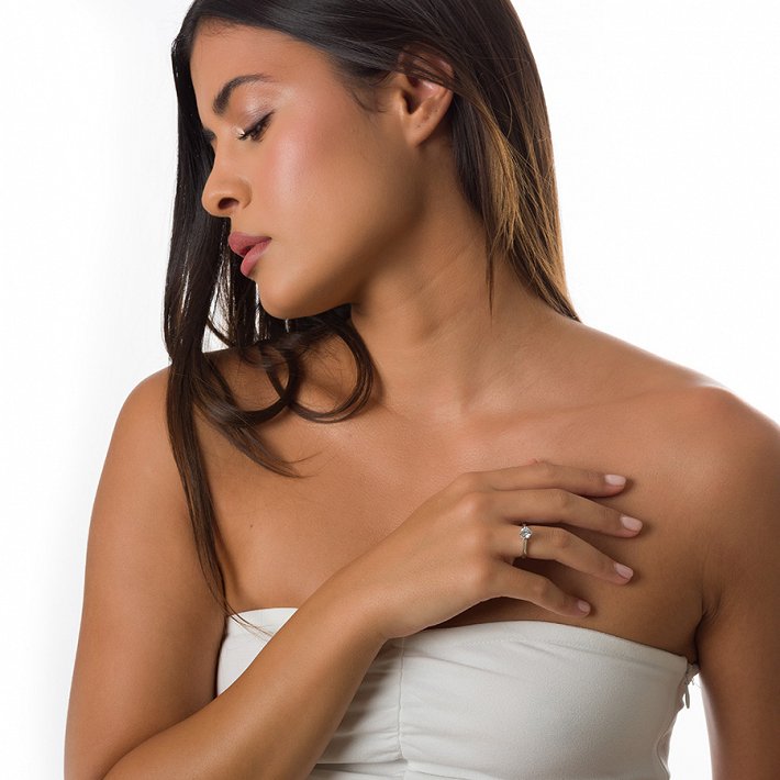 Oxzen δαχτυλίδι ασημένιο μονόπετρο με λευκό ζιργκόν