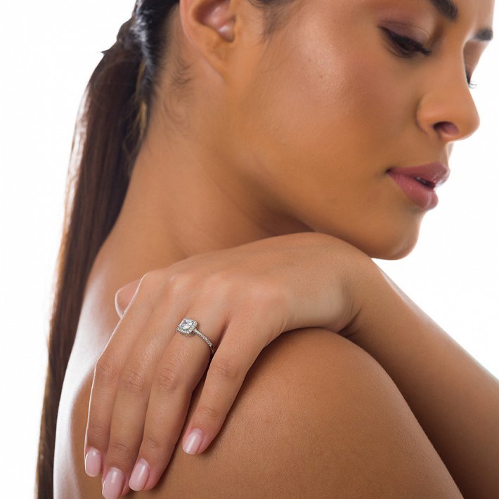 Oxzen δαχτυλίδι ασημένιο τετράγωνο μονόπετρο με λευκά ζιργκόν