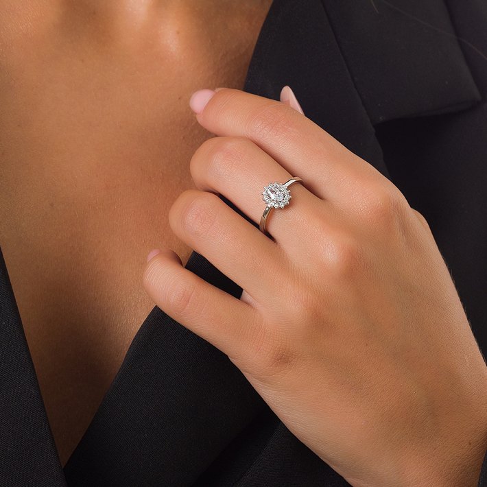 Oxzen δαχτυλίδι ασημένιο ροζέτα με λευκά ζιργκόν