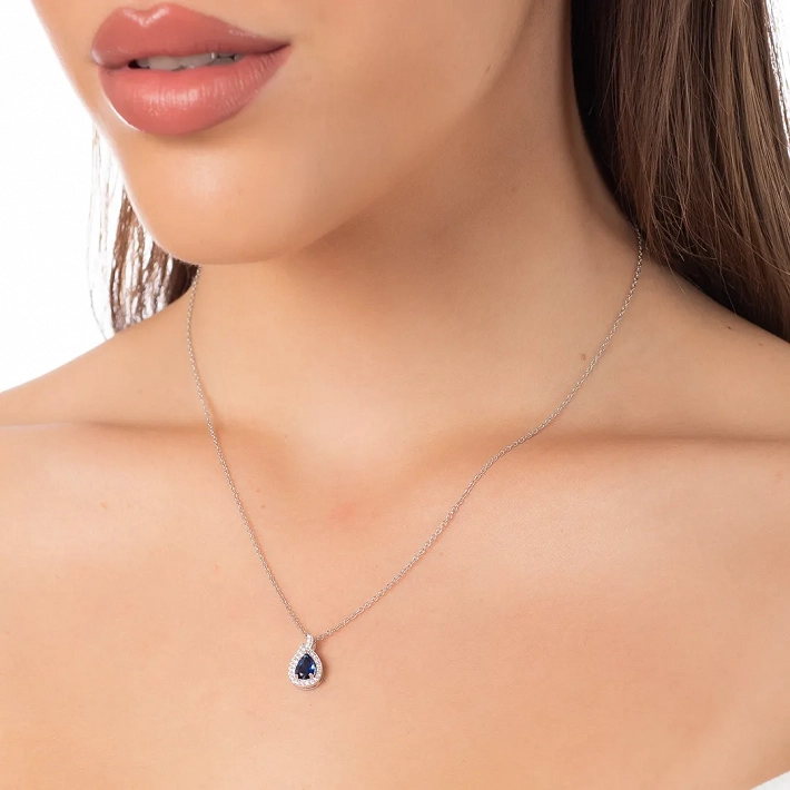 Oxzen γυναικείο κολιέ ασημένιο, φλόγα με πέτρες ζιργκόν